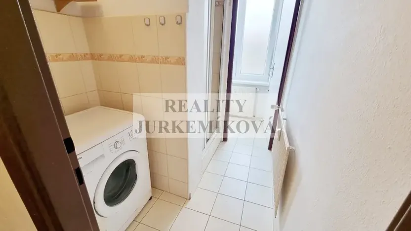 Pronájem bytu 1+kk, Český Krumlov, Vyšehrad, 18 m2