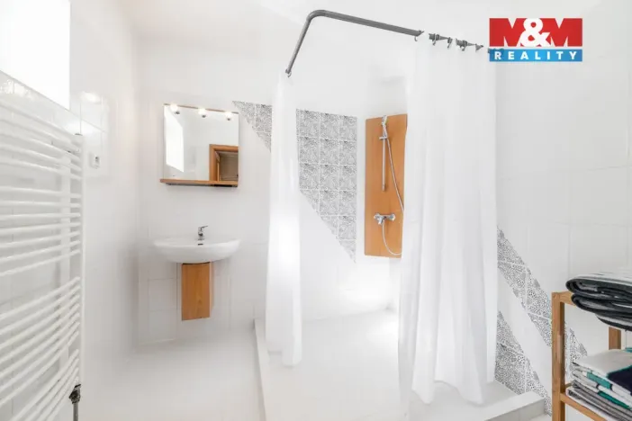 Prodej rodinného domu, Žlutava, 279 m2