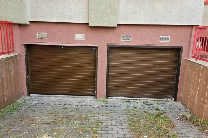 Pronájem garáže, Praha - Kunratice, Jana Růžičky, 17 m2