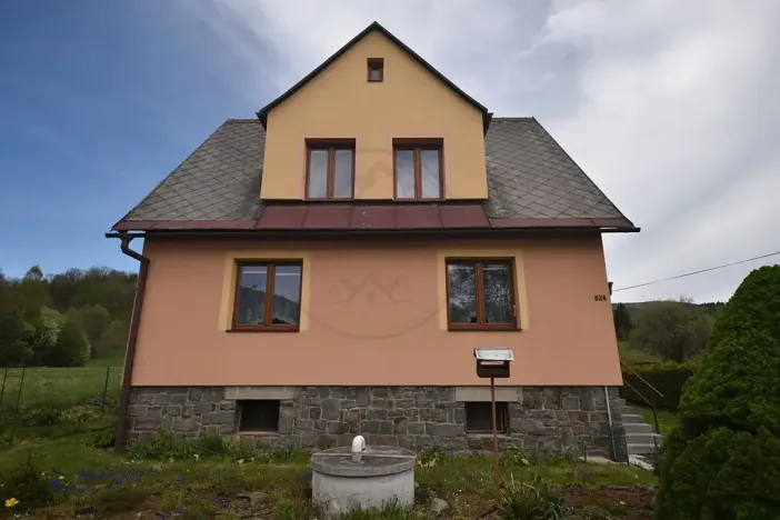 Prodej rodinného domu, Lipová-lázně, 210 m2