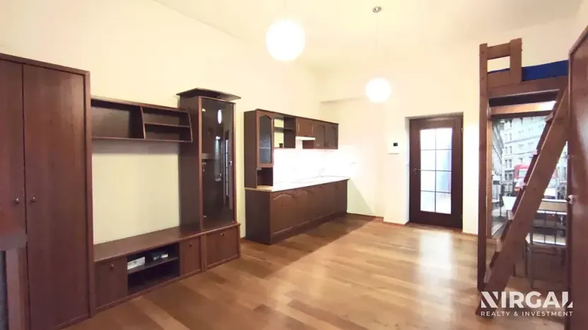 Pronájem bytu 1+kk, Praha - Nové Město, Tyršova, 30 m2