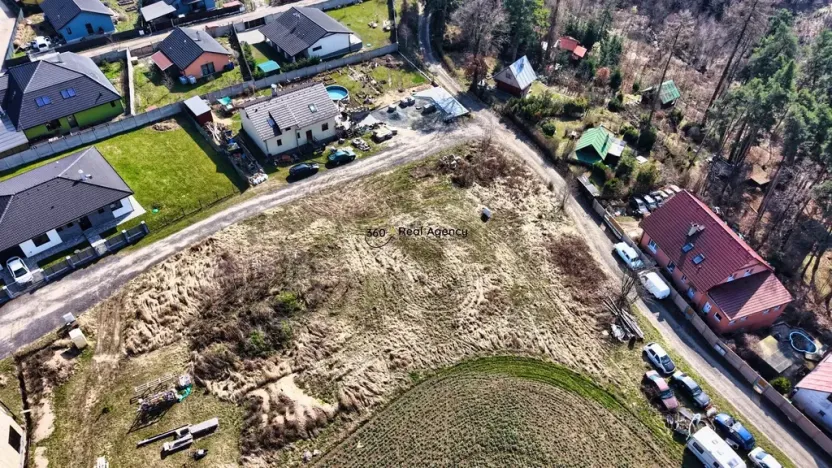 Prodej pozemku, Doubravčice, 594 m2