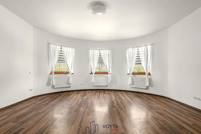 Prodej vily, Nová Role, 347 m2