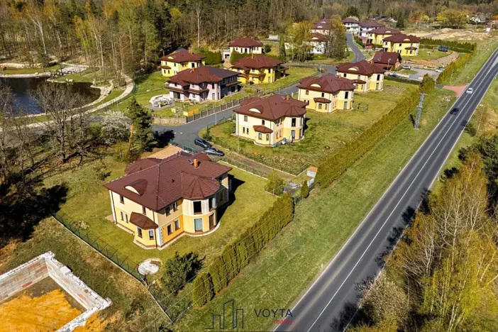 Prodej vily, Nová Role, 347 m2