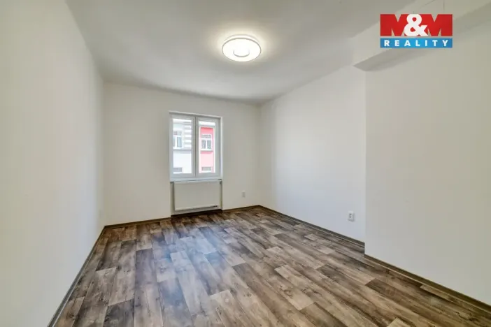 Pronájem bytu 4+1, Cheb, Májová, 121 m2