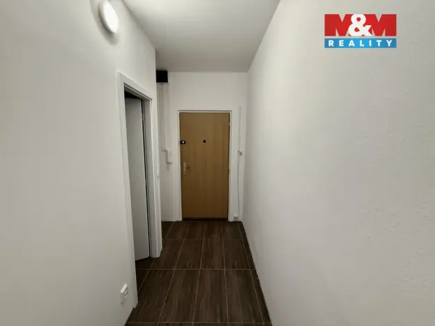 Pronájem bytu 1+kk, Děčín - Děčín III-Staré Město, Žerotínova, 28 m2