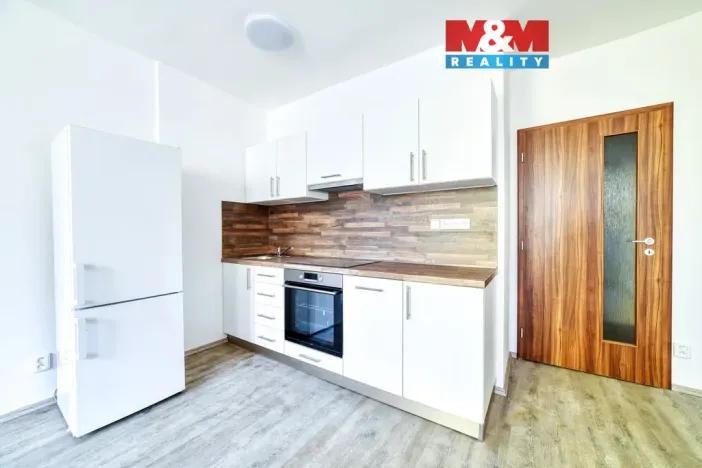 Pronájem bytu 1+kk, Františkovy Lázně, Národní, 30 m2