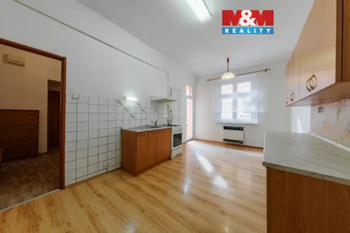 Pronájem bytu 2+1, Karlovy Vary - Drahovice, Vítězná, 74 m2