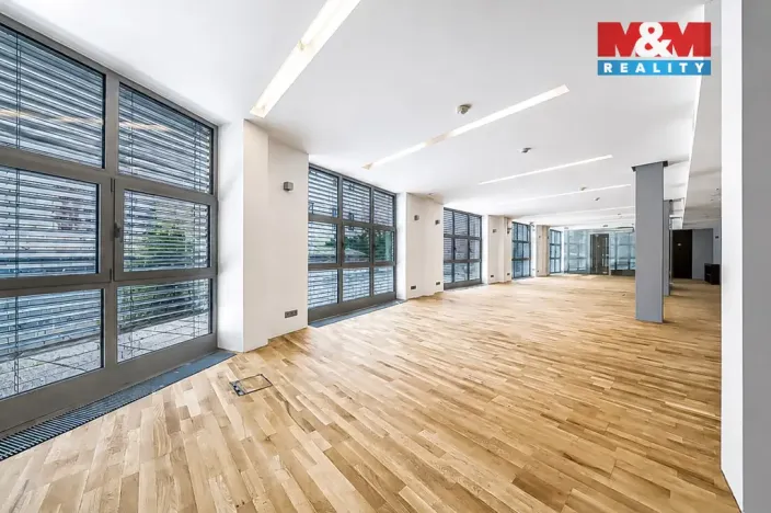 Pronájem kanceláře, Olomouc, Horní náměstí, 708 m2