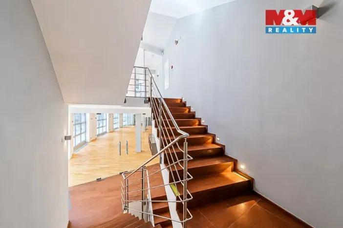 Pronájem kanceláře, Olomouc, Horní náměstí, 708 m2