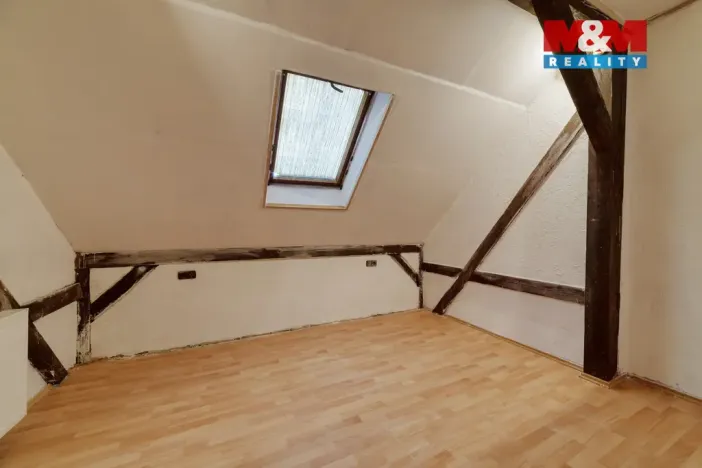 Prodej bytu 2+1, Aš, Studentská, 92 m2