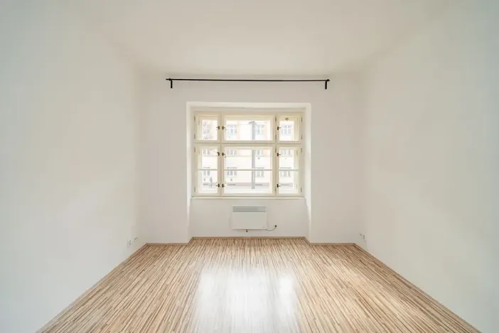 Pronájem bytu 2+kk, Praha - Vršovice, Vršovická, 48 m2