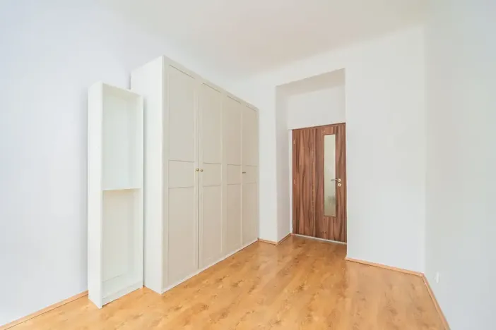 Pronájem bytu 2+kk, Praha - Vršovice, Vršovická, 48 m2
