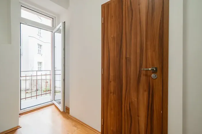 Pronájem bytu 2+kk, Praha - Vršovice, Vršovická, 48 m2