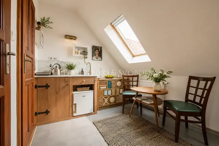 Prodej ubytování, Číměř, 650 m2