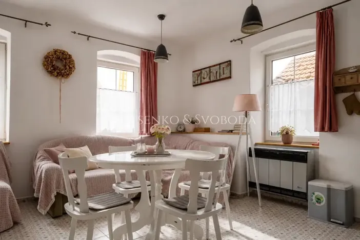 Prodej ubytování, Číměř, 650 m2