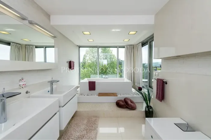 Prodej rodinného domu, Bratislava, Slovensko, 490 m2