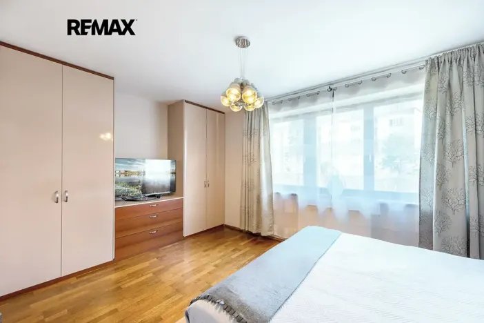 Pronájem bytu 3+kk, Praha - Žižkov, Ke kapslovně, 107 m2