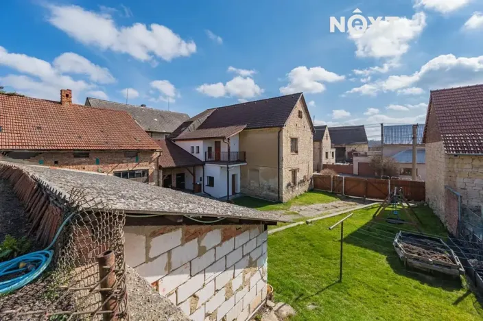 Prodej vícegeneračního domu, Hředle, 206 m2