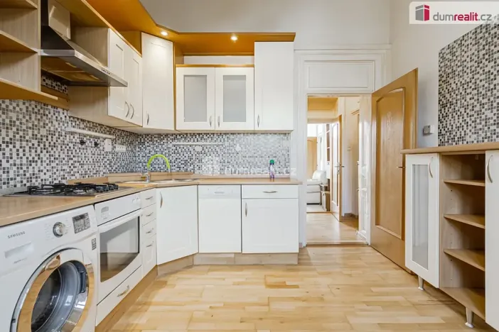 Pronájem bytu 2+1, Karlovy Vary, náměstí Dr. M. Horákové, 53 m2