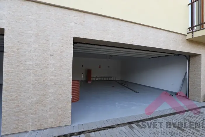 Pronájem bytu 1+kk, Praha - Hloubětín, Pokorného, 33 m2