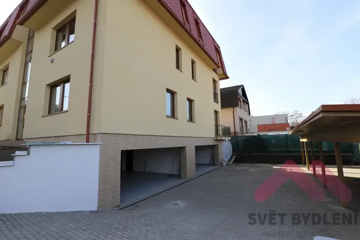 Pronájem bytu 1+kk, Praha - Hloubětín, Pokorného, 33 m2