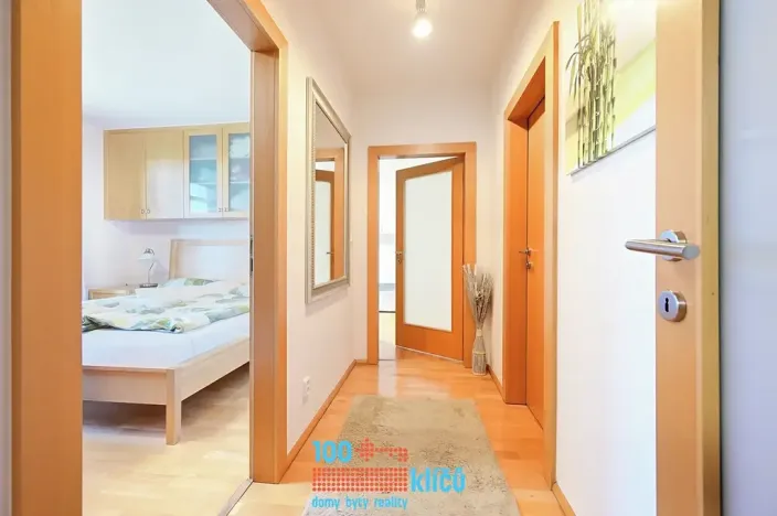 Pronájem bytu 3+kk, Praha - Vysočany, Nepilova, 93 m2