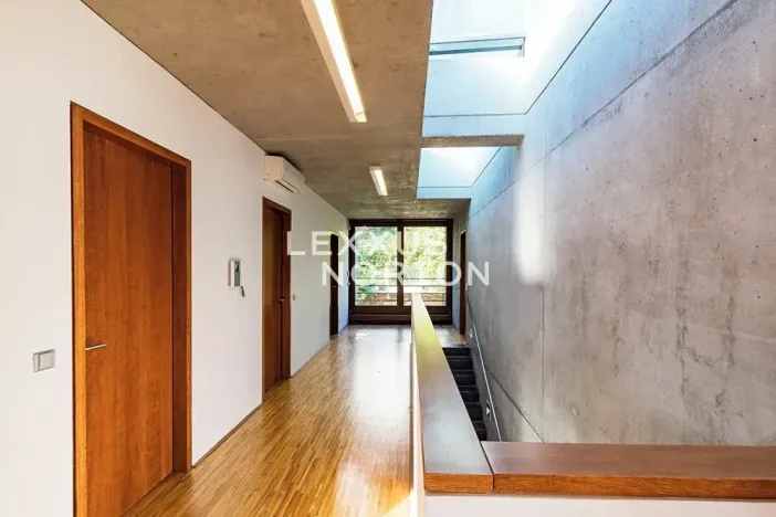 Pronájem bytu 6+kk a větší, Praha - Košíře, U Vojanky, 300 m2
