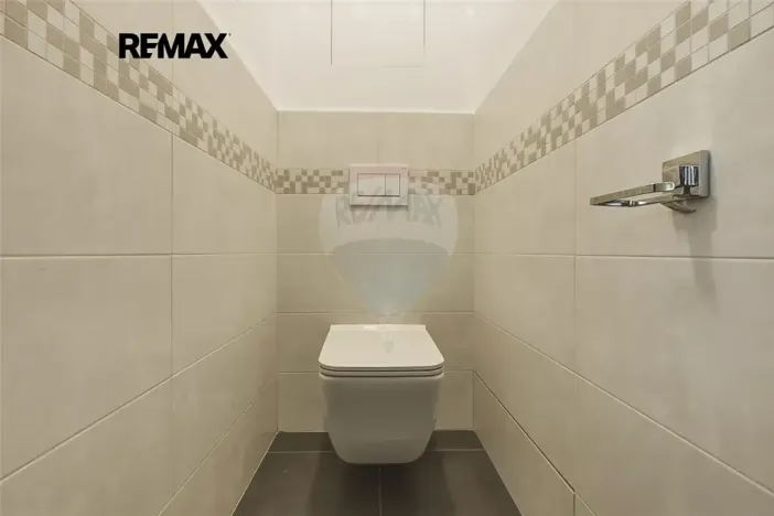 Prodej vícegeneračního domu, Vrané nad Vltavou, Ve Strouze, 182 m2