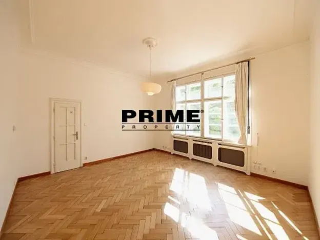 Pronájem kanceláře, Praha - Střešovice, Slunná, 270 m2