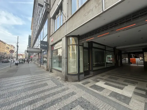 Pronájem obchodního prostoru, Praha - Staré Město, Revoluční, 70 m2
