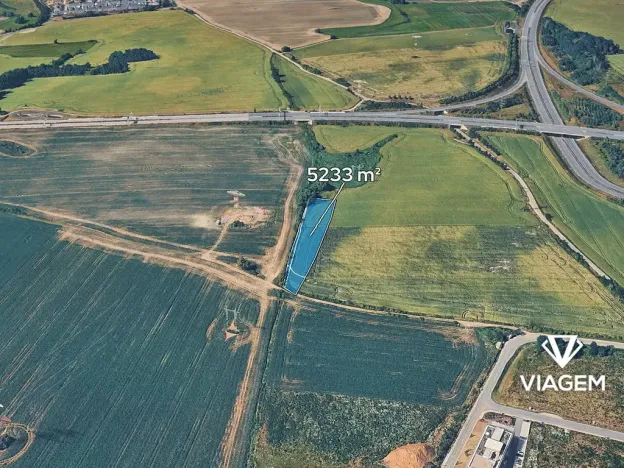 Prodej podílu pole, Zlatníky-Hodkovice, 290 m2