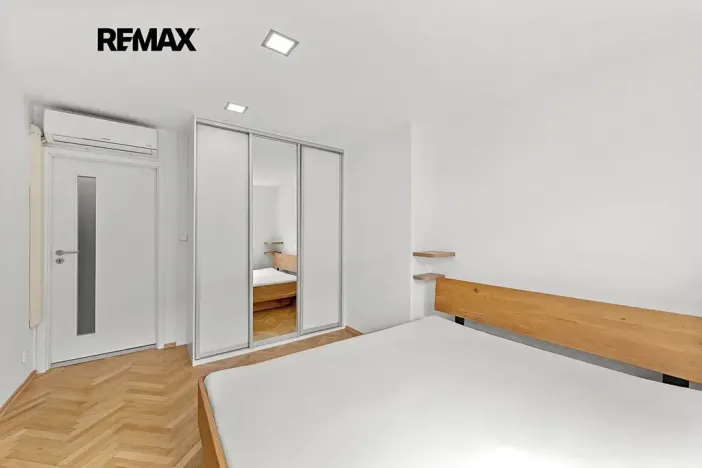 Prodej bytu 3+kk, Praha - Vršovice, Karpatská, 60 m2