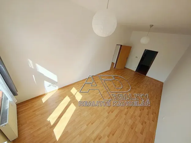 Pronájem bytu 2+1, České Budějovice, Pražská tř., 72 m2