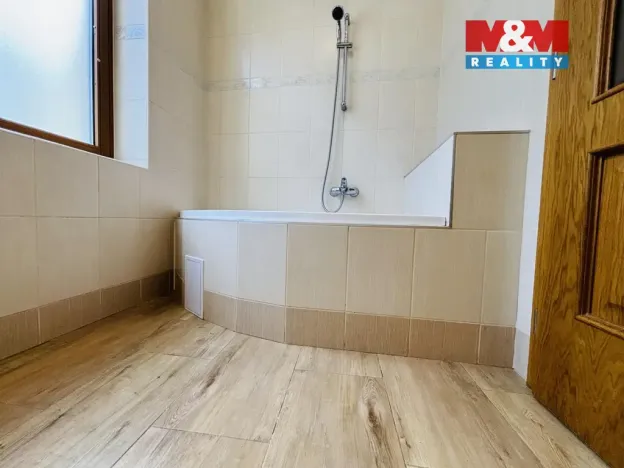 Pronájem bytu 2+kk, Klatovy, Vídeňská, 65 m2