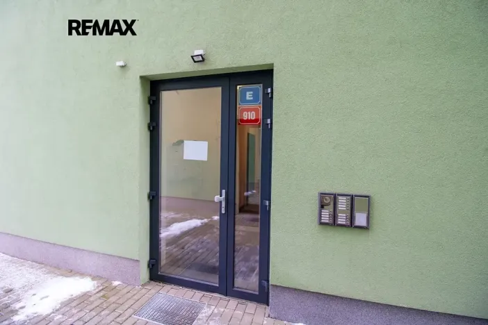 Pronájem bytu 1+kk, Chýně, Premonstrátů, 37 m2