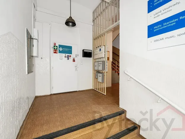 Pronájem ordinace, Praha - Smíchov, Stroupežnického, 85 m2