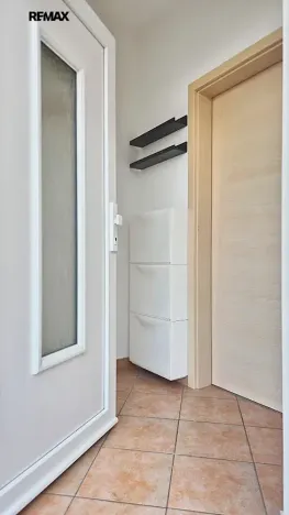 Pronájem bytu 1+1, Praha - Kyje, Sicherova, 41 m2
