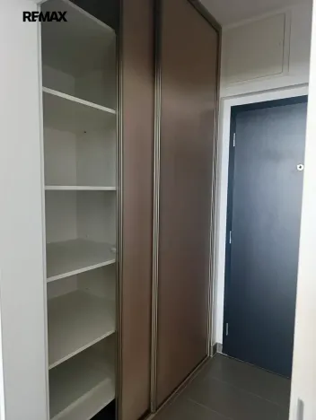 Pronájem bytu 1+kk, Praha - Letňany, Škrábkových, 33 m2