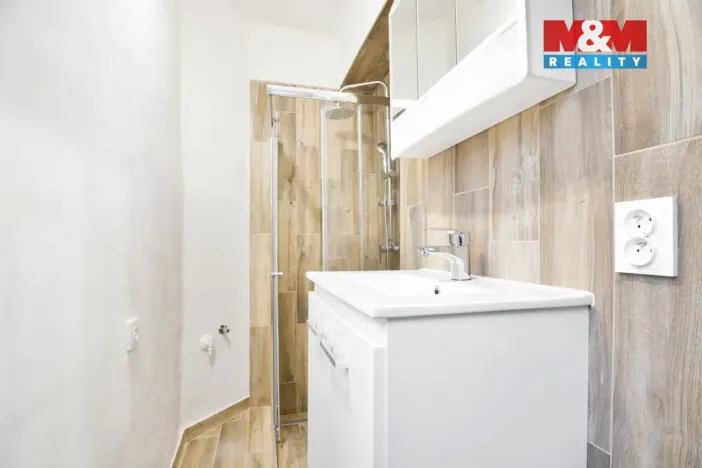 Pronájem bytu 1+1, Benešov nad Ploučnicí, Palackého, 40 m2