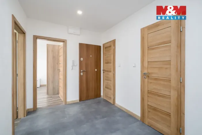 Prodej bytu 3+1, Ústí nad Labem - Severní Terasa, Svojsíkova, 68 m2