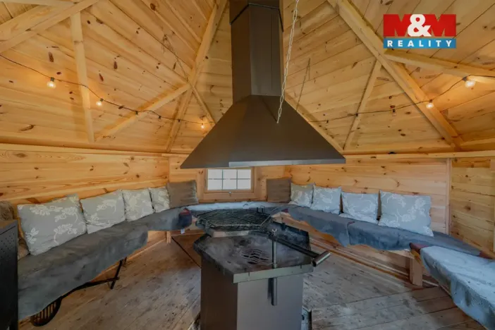 Prodej rodinného domu, Velké Karlovice, 180 m2