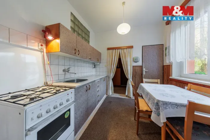 Prodej bytu 3+1, Karlovy Vary, Závodu míru, 59 m2