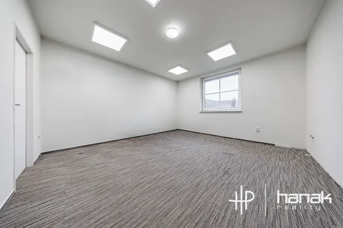 Prodej obchodního prostoru, Náklo, 521 m2