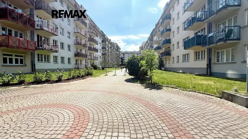 Pronájem bytu 2+kk, Praha - Kyje, Pelušková, 38 m2
