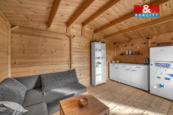 Prodej zahrady, Rybitví, 148 m2