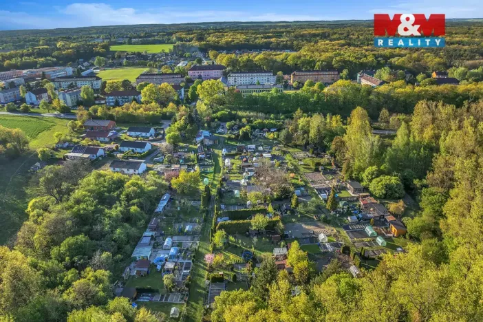 Prodej zahrady, Rybitví, 148 m2