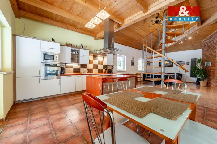 Prodej rodinného domu, Lipnice nad Sázavou - Vilémovec, 225 m2
