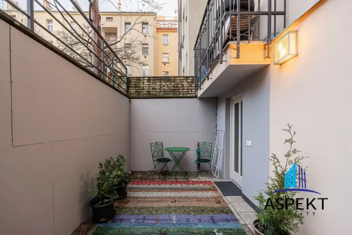 Pronájem bytu 1+kk, Praha - Žižkov, Ondříčkova, 32 m2