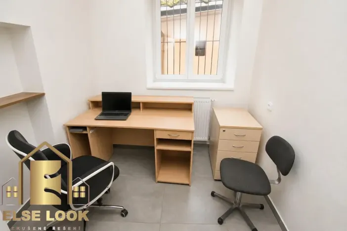 Pronájem obchodního prostoru, Nové Město nad Metují, Komenského, 105 m2